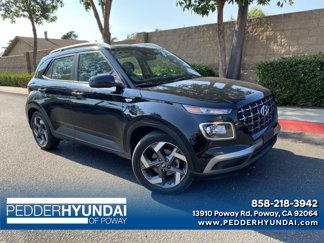 Used 2023 Hyundai Venue SEL image 1
