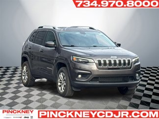 Used 2019 Jeep Cherokee Latitude Plus w/ Comfort/Convenience Group image 1