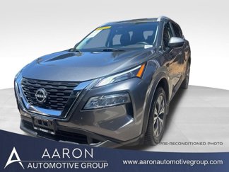 Used 2022 Nissan Rogue SV image 1