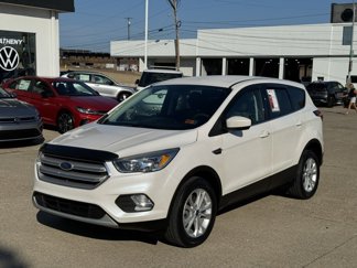 Used 2019 Ford Escape SE image 1