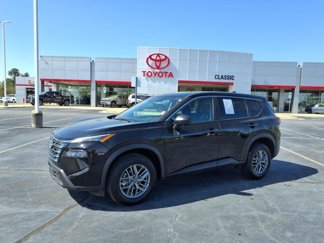 Used 2024 Nissan Rogue S image 1