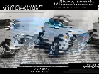 Used 2022 GMC Terrain SLE w/ Driver Convenience Package image 1