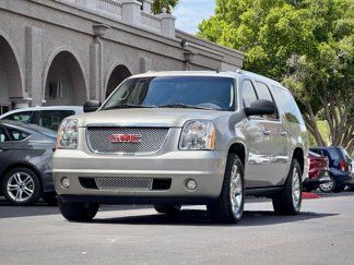 Used 2008 GMC Yukon XL Denali image 1