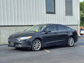 Used 2017 Ford Fusion SE w/ Fusion SE Technology Package image 1