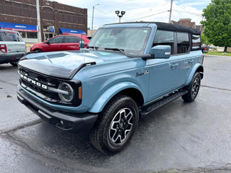Used 2023 Ford Bronco Outer Banks image 1