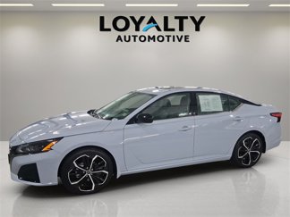 Used 2024 Nissan Altima 2.5 SR image 1