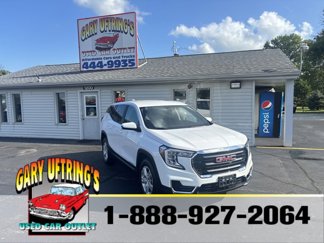 Used 2023 GMC Terrain SLE image 1