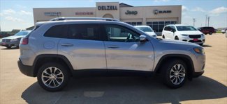Used 2021 Jeep Cherokee Latitude Lux image 1