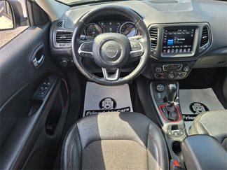Used 2019 Jeep Compass Trailhawk video 3