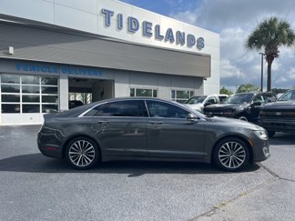 Used 2018 Lincoln MKZ Premiere image 1