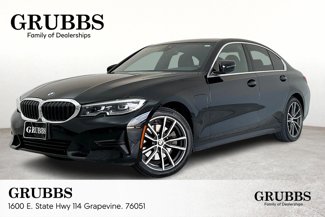 Used 2021 BMW 330e xDrive w/ Convenience Package image 1