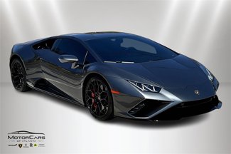 Used 2021 Lamborghini Huracan EVO image 1