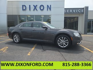 Used 2021 Chrysler 300 Touring image 1