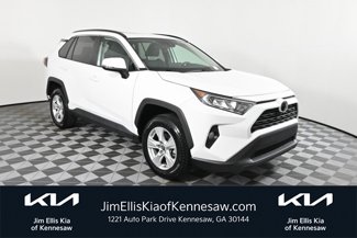 Used 2020 Toyota RAV4 XLE image 1