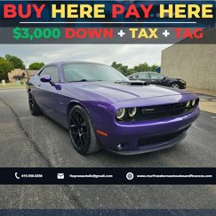 Used 2016 Dodge Challenger R/T image 1