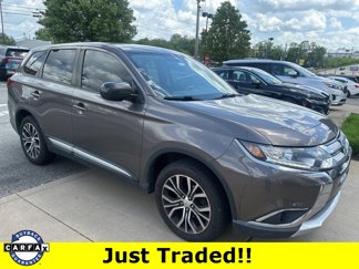 Used 2017 Mitsubishi Outlander ES image 1
