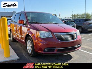 Used 2014 Chrysler Town & Country Touring image 1