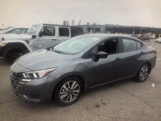 Used 2023 Nissan Versa S w/ S Plus Package image 1