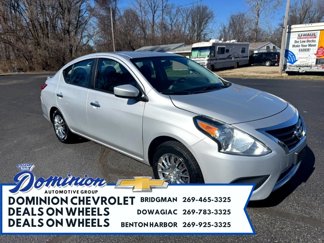 Used 2019 Nissan Versa SV image 1