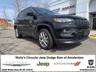Used 2022 Jeep Compass Latitude image 1
