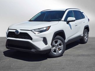 Used 2022 Toyota RAV4 XLE image 1