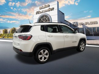 Used 2017 Jeep Compass Latitude w/ Popular Equipment Group video 3