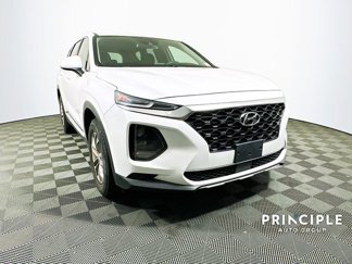 Used 2019 Hyundai Santa Fe SE image 1