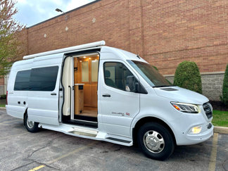 Used 2020 Mercedes-Benz Sprinter 3500 image 1