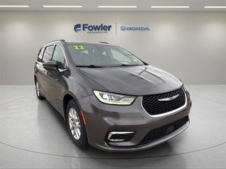 Used 2022 Chrysler Pacifica Touring-L image 1