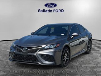Used 2024 Toyota Camry SE image 1