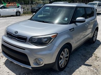 Used 2018 Kia Soul + image 1