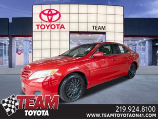 Used 2010 Toyota Camry XLE image 1