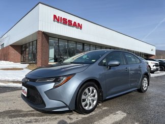 Used 2022 Toyota Corolla LE w/ Carpet Mat Package (TMS) image 1