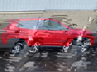New 2025 Jeep Compass Latitude w/ Sun and Sound Group image 1