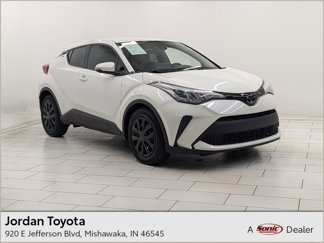 Used 2020 Toyota C-HR LE image 1