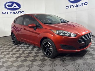 Used 2019 Ford Fiesta SE image 1