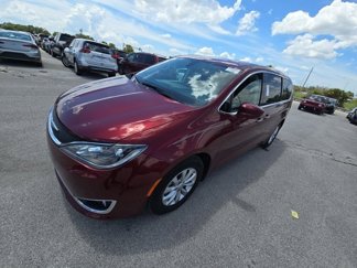 Used 2019 Chrysler Pacifica Touring Plus image 1