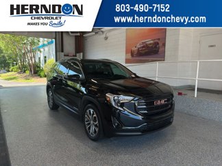 Used 2021 GMC Terrain SLT w/ LPO, Dark Accent Package image 1