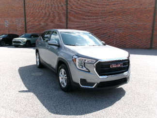 Used 2024 GMC Terrain SLE image 1