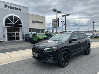 Used 2019 Jeep Cherokee Latitude Plus image 1