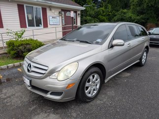 Used 2006 Mercedes-Benz R 350 4MATIC image 1