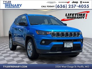 New 2025 Jeep Compass Latitude image 1