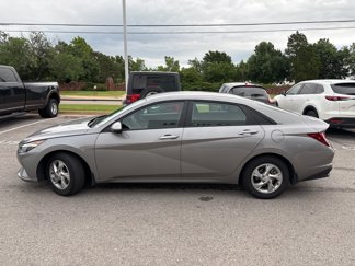 Used 2023 Hyundai Elantra SE w/ Winter Weather Package image 1