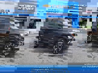 New 2025 GMC Terrain Elevation w/ Elevation Premium Package image 1