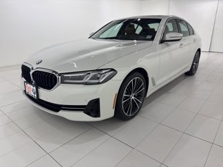 Certified 2022 BMW 530i xDrive w/ Convenience Package image 1