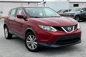 Used 2019 Nissan Rogue Sport S w/ Appearance Package image 1