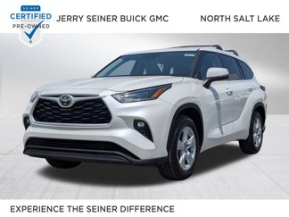 Used 2021 Toyota Highlander LE image 1