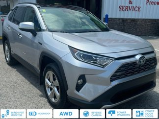 Used 2019 Toyota RAV4 Limited image 1