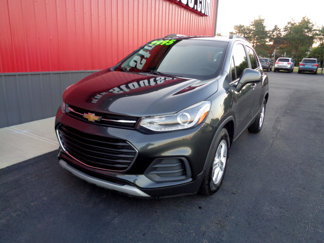Used 2018 Chevrolet Trax LT w/ LT Convenience Package image 1