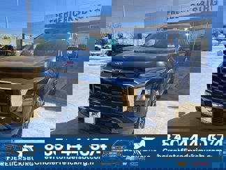 New 2025 Chevrolet Equinox ACTIV w/ Safety and Technology Package image 1